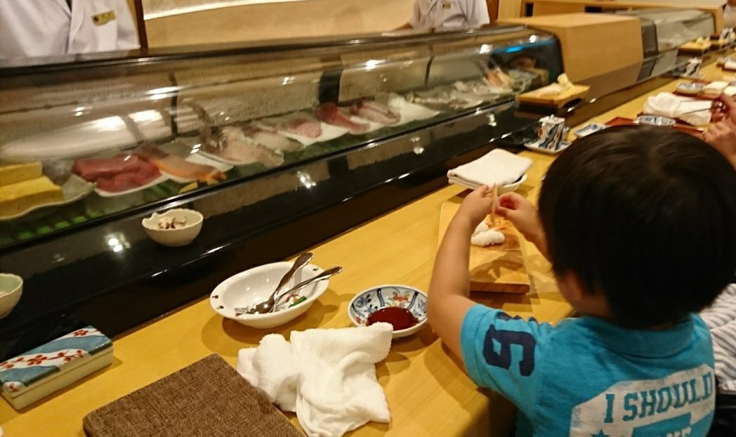 ホテル日航アリビラの寿司食べ放題