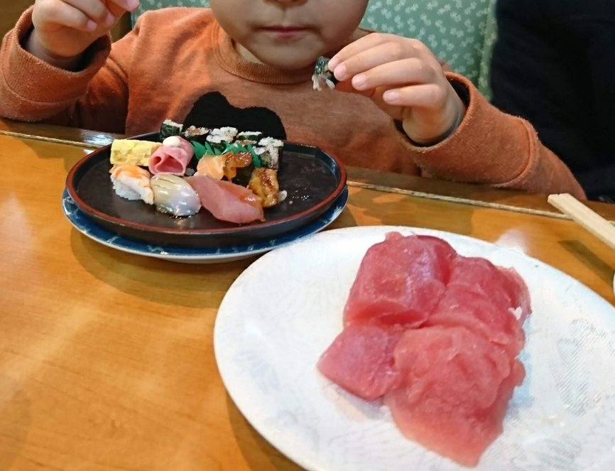 くるくる寿司伊勢っ子のまぐろとミニサイズのお寿司
