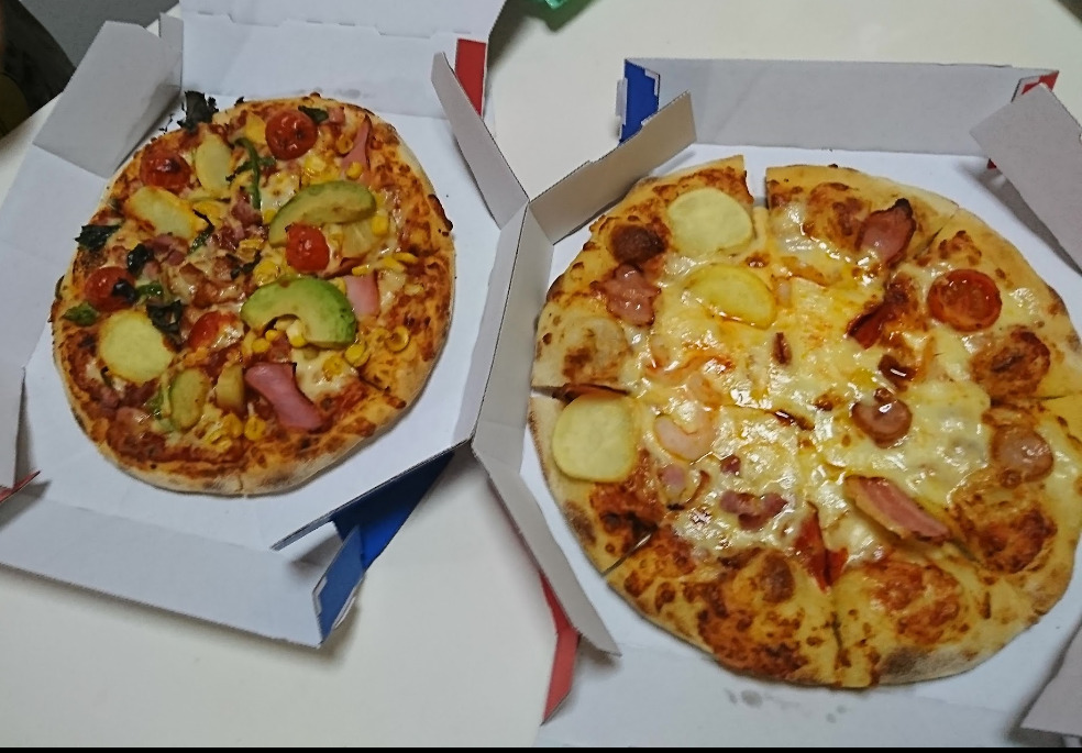 ドミノピザのピザアカデミーでピザ作り体験・ピザが完成！