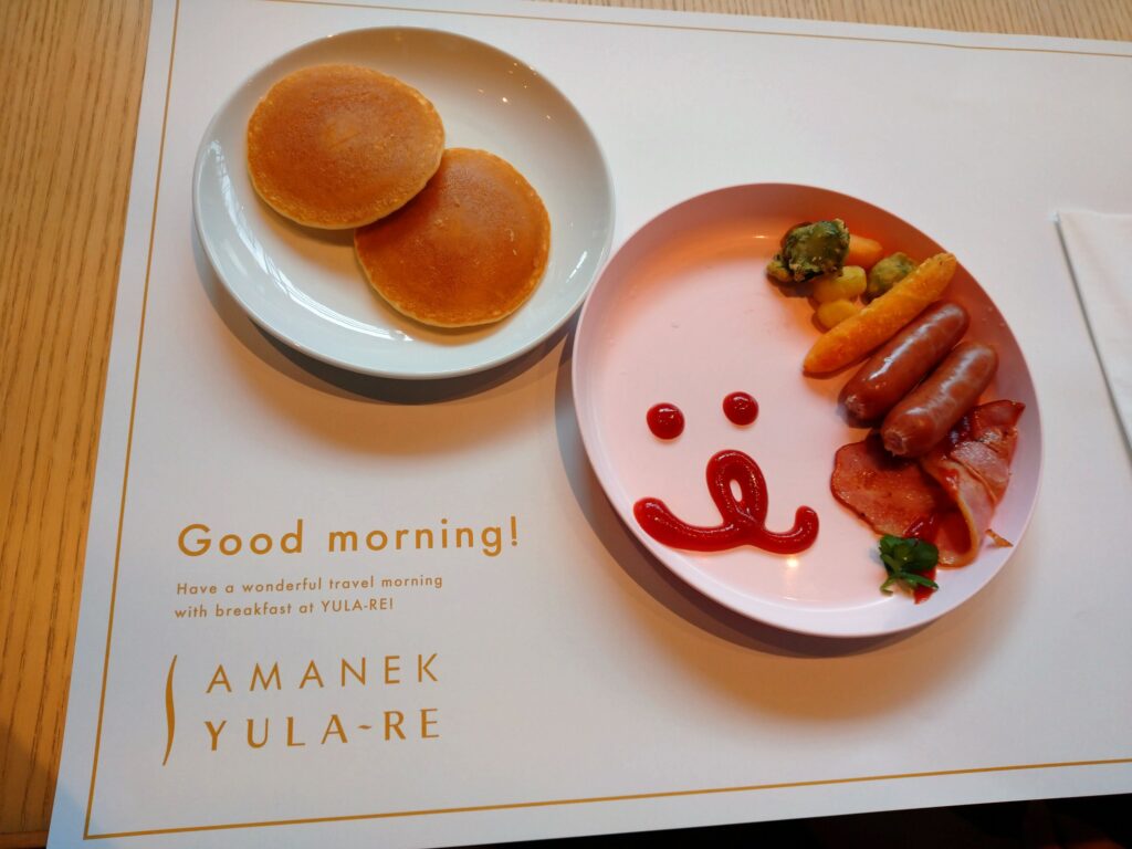 ホテルアマネク別府ゆらりの朝食・添い寝の子の朝食プレート hotel-amanek-morning